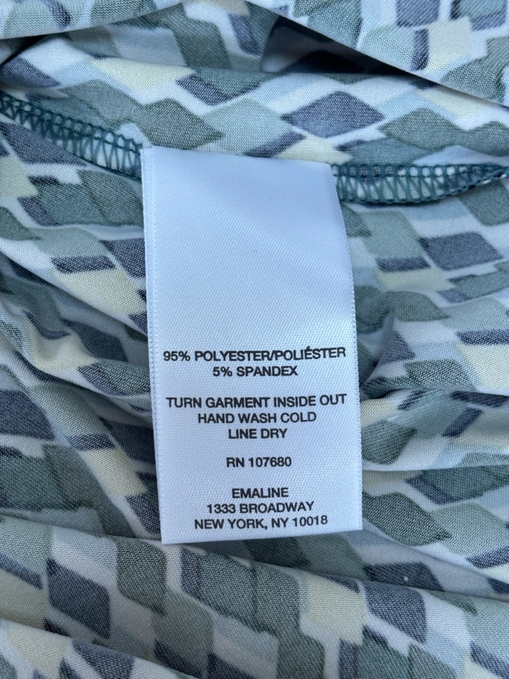 Emaline NWOT Women’s M Green/Yellow Patterned Scoop Neck 3/4 Sleeve Top - Picture 6 of 6